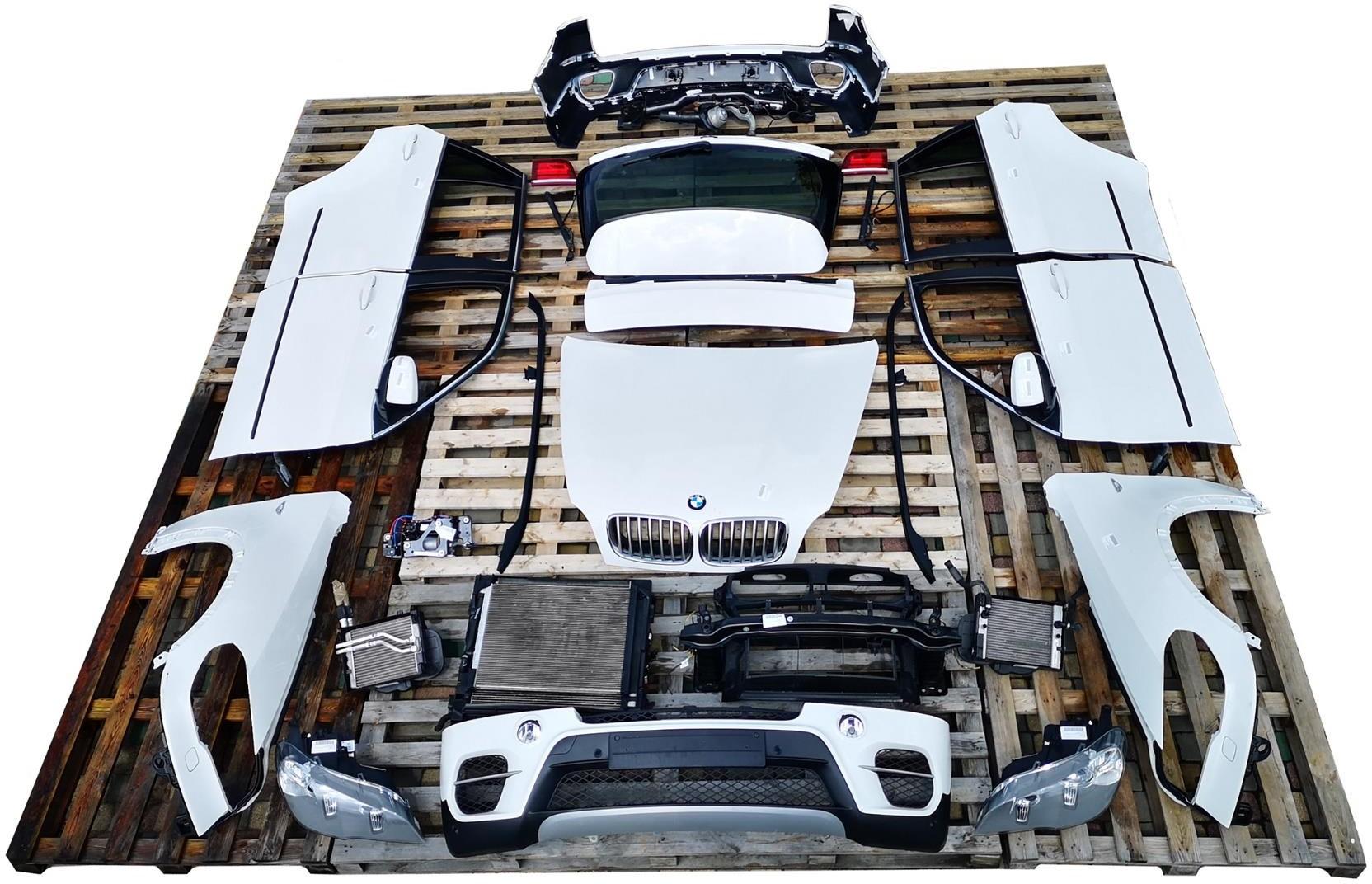 Kompletny zestaw BMW - elementy karoserii